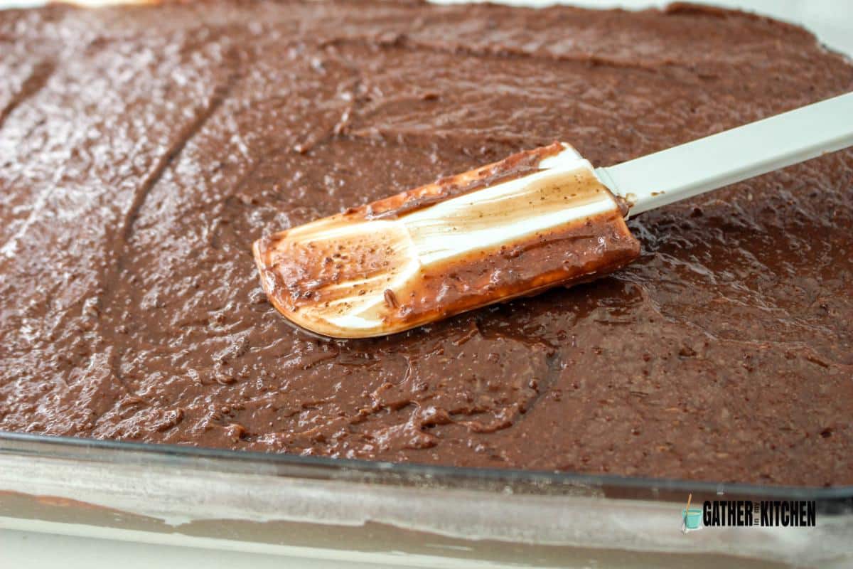 Chocolate pudding layer spread out.
